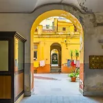 Chiara Modern Apartment By Wonderful Italy